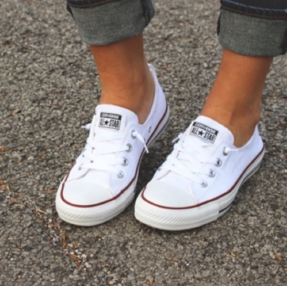 converse shoes couple